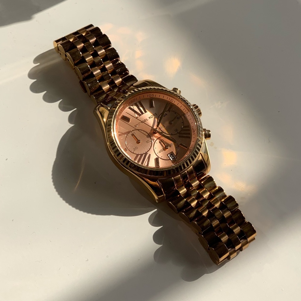 Michael Kors Rose Gold Watch - Picture 1 of 3